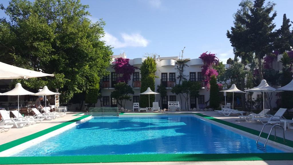 Safir Hotel Битез Экстерьер фото