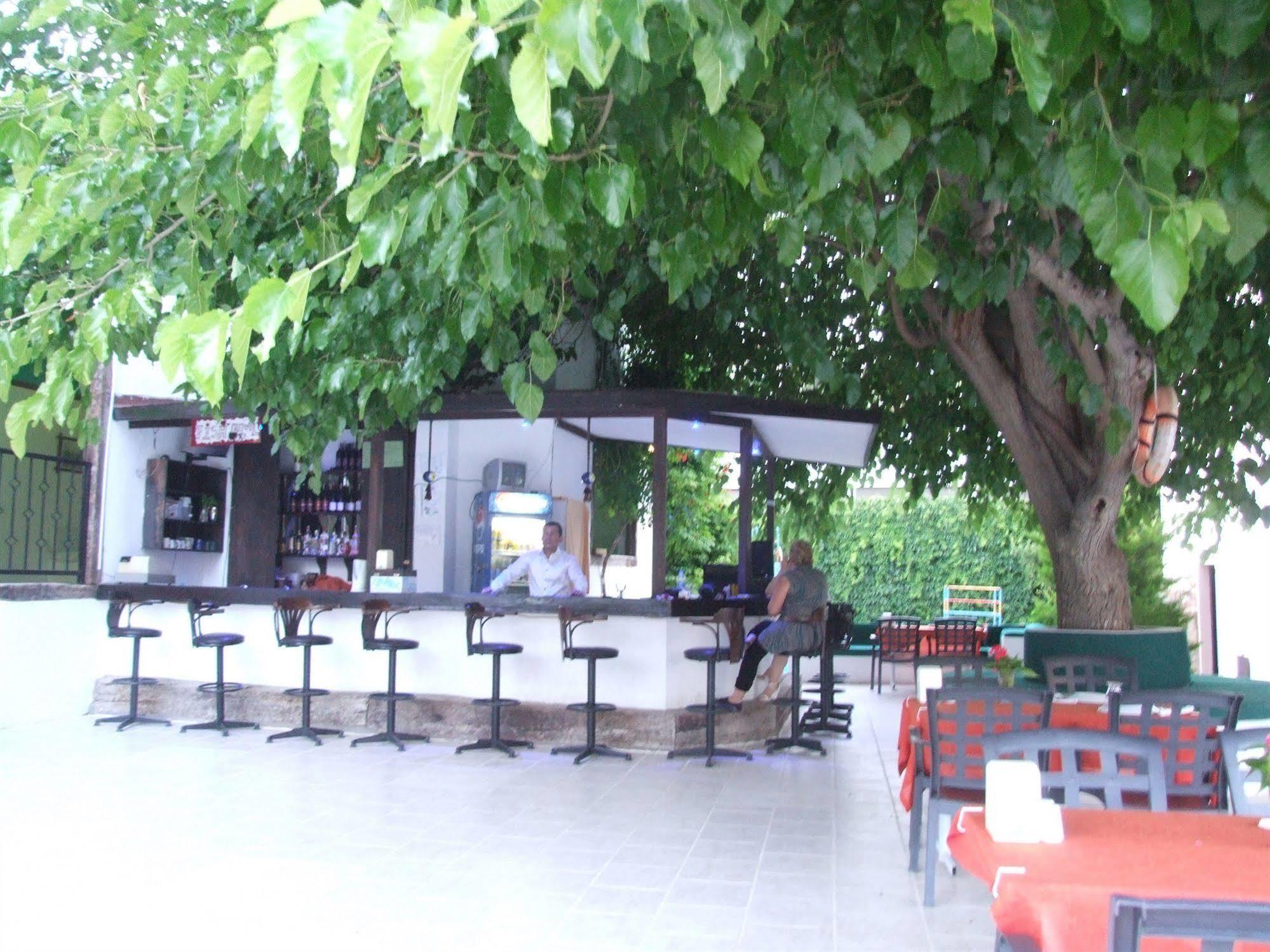 Safir Hotel Битез Ресторан фото
